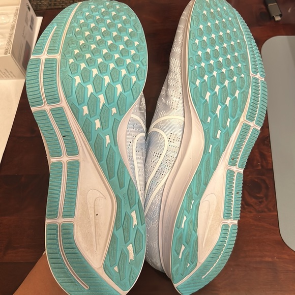 EUC Nike Air Zoom Pegasus 36 Running Shoe Grey/Hydrogen Blue - Picture 3 of 8